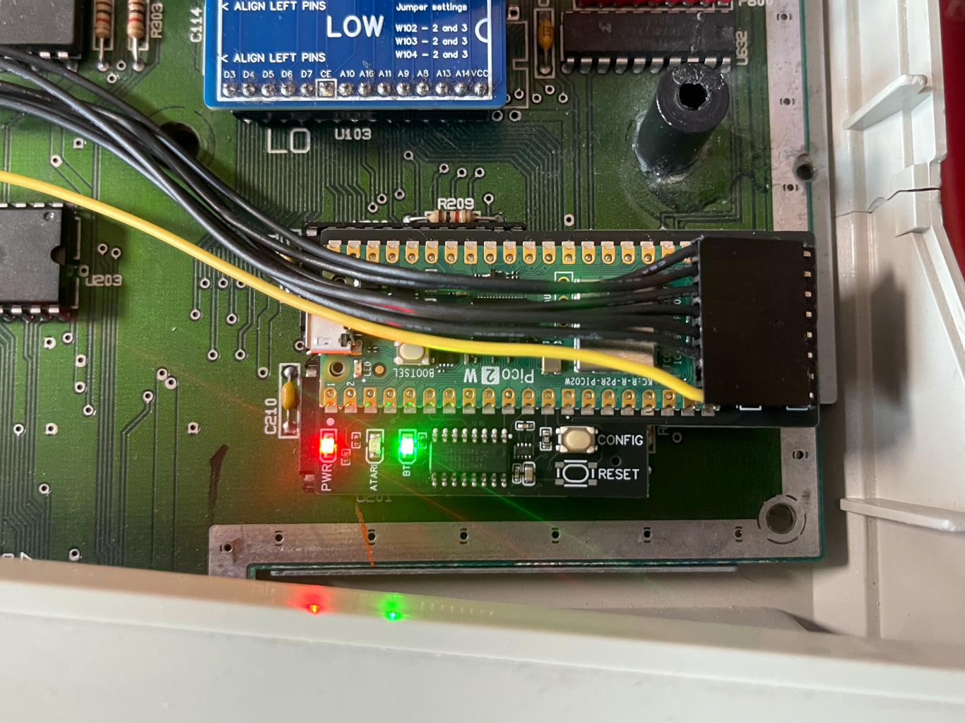 SidecarTridge Croissant with the keyboard cable connected
